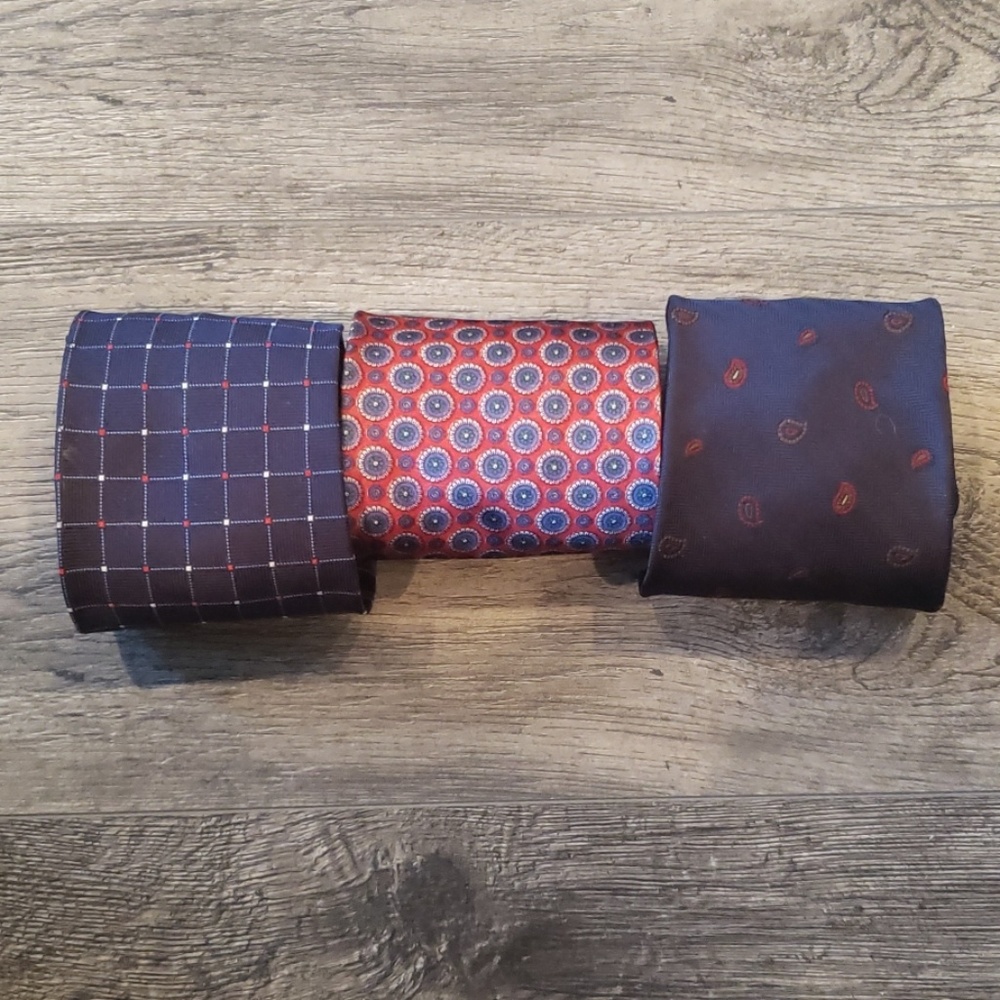 Bundle of ties